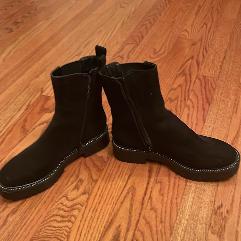 Fun Boots 🥾 - Picture 2 of 9